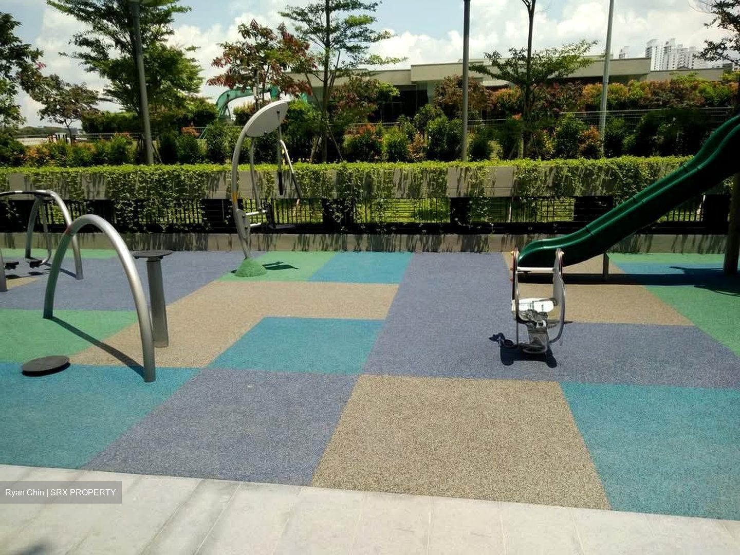 Sky Vue (D20), Condominium #565825281